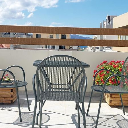 Elegant Apartment In The Heart Of Heraklion Exterior photo