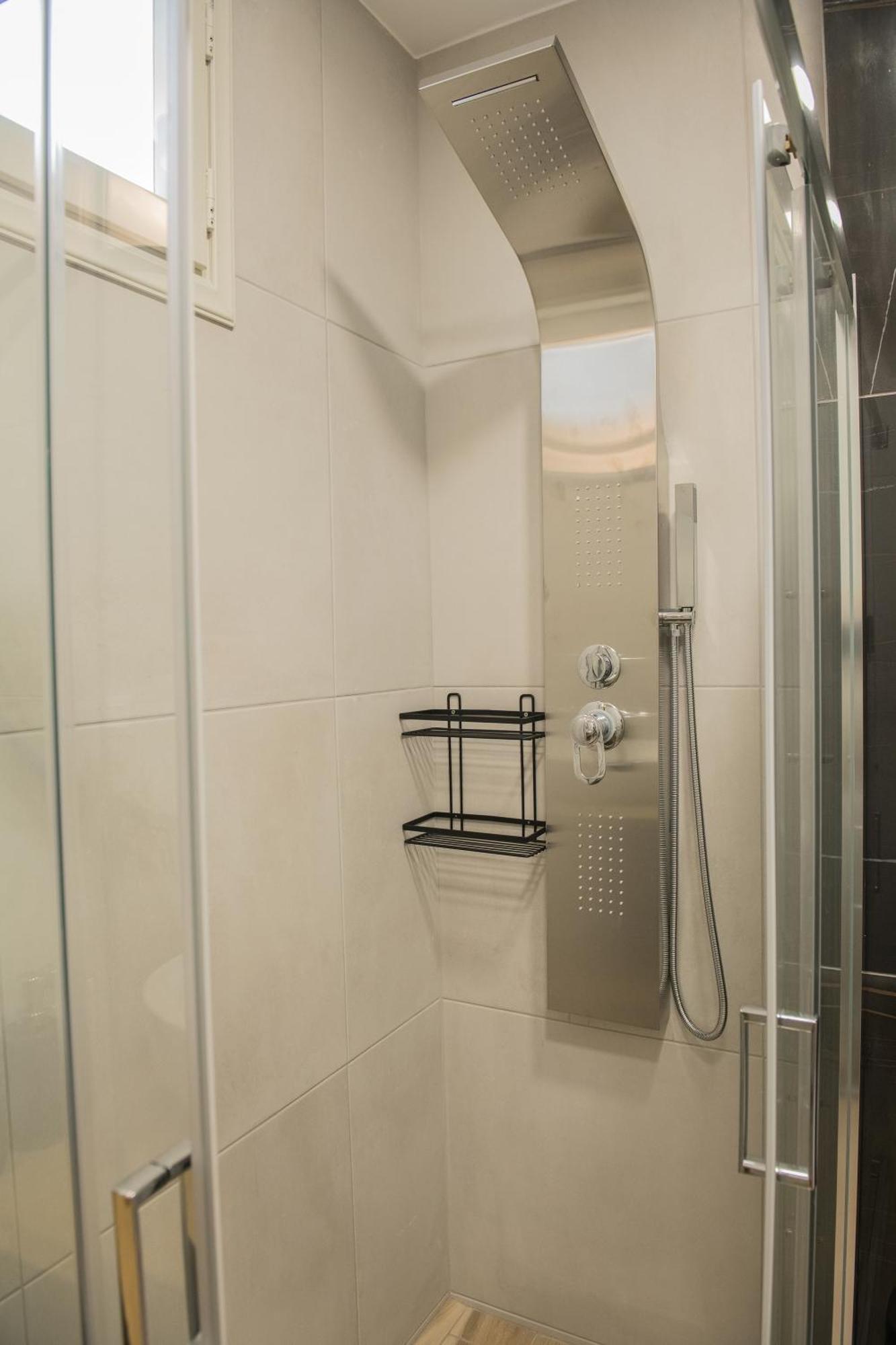 Elegant Apartment In The Heart Of Heraklion Exterior photo